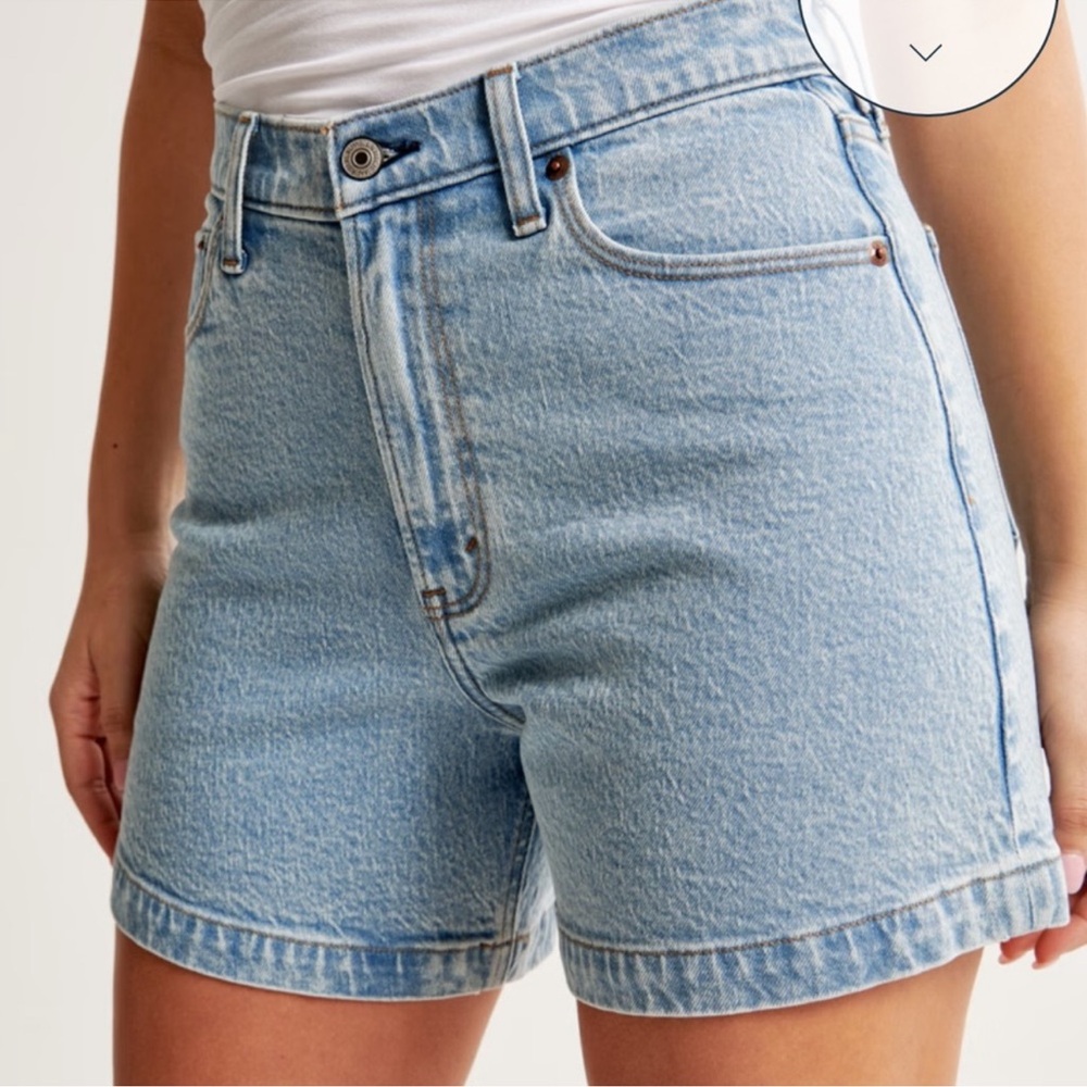 Abercrombie the dad shorts high rise light wash denim - Picture 2 of 6